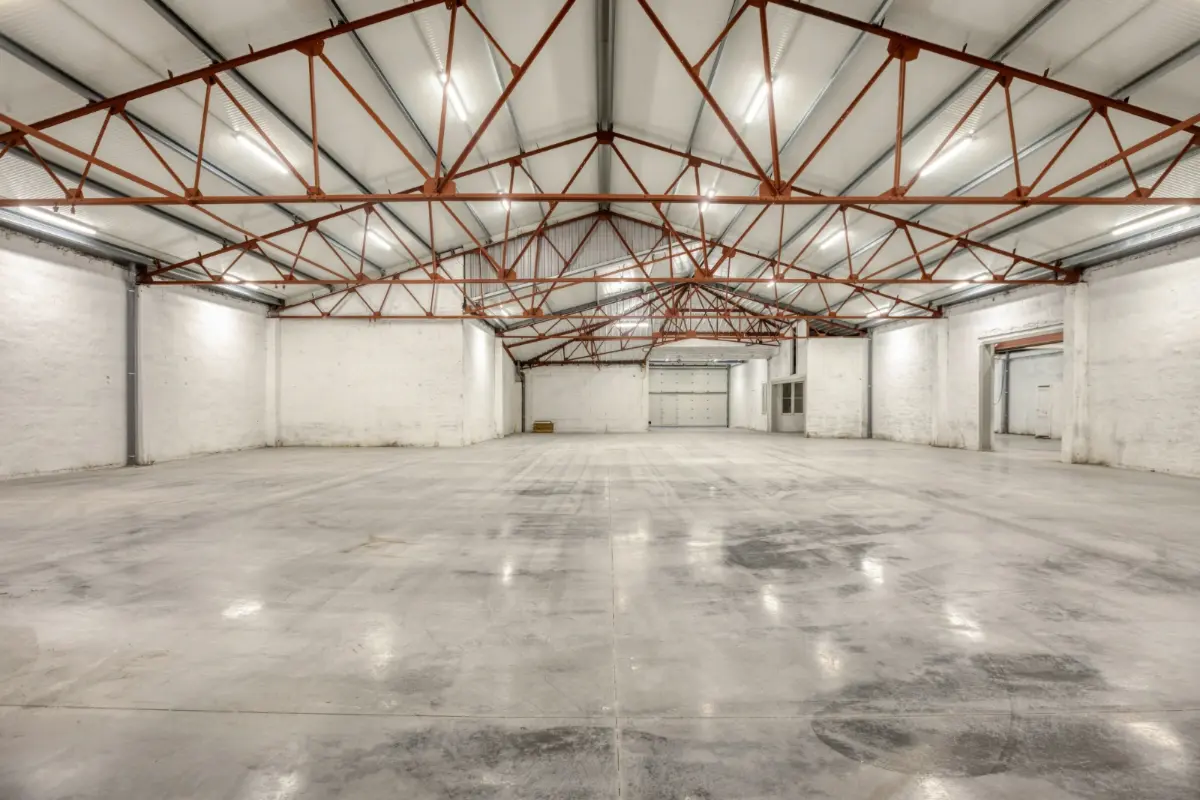 Handelszaak te  koop in Oostende 8400 992000.00€  slaapkamers 992.00m² - Zoekertje 819789