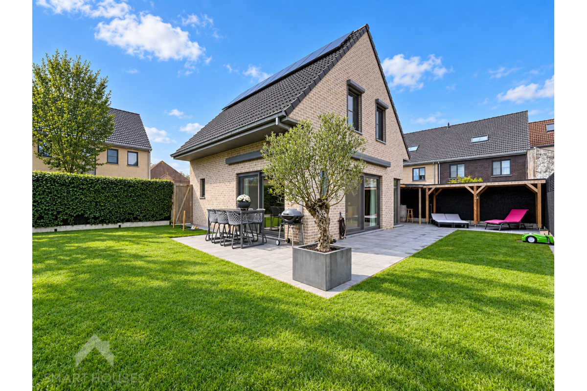 Huis te  koop in Assebroek 8310 489000.00€ 3 slaapkamers 144.00m² - Zoekertje 820556