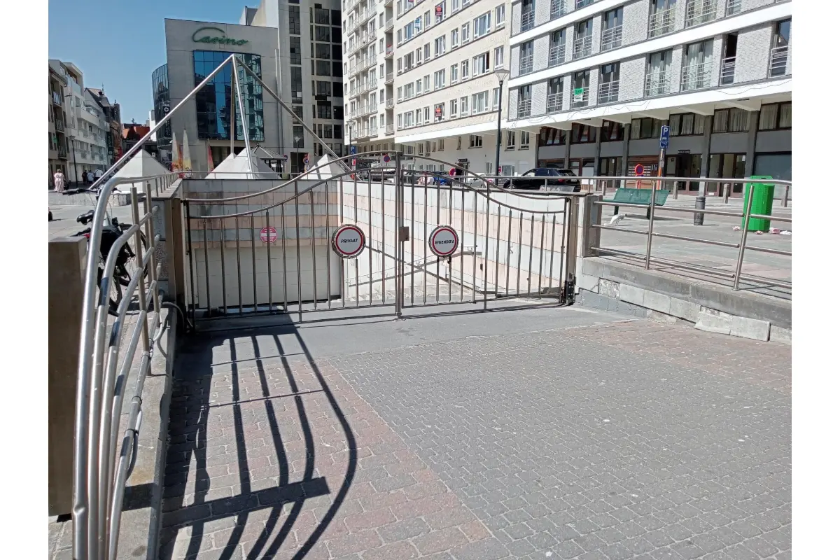Parking & garage te  huur in Blankenberge 8370 130.00€  slaapkamers m² - Zoekertje 820530