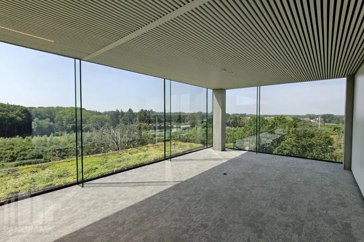 Handelszaak te  huur in Oostkamp 8020 7030.00€  slaapkamers 444.00m² - Zoekertje 820716