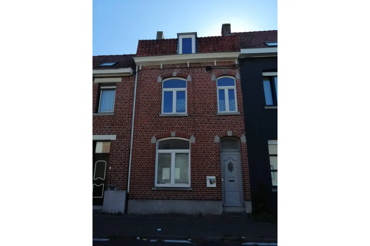 Huis te  koop in Heule 8501 115000.00€ 3 slaapkamers m² - Zoekertje 820478