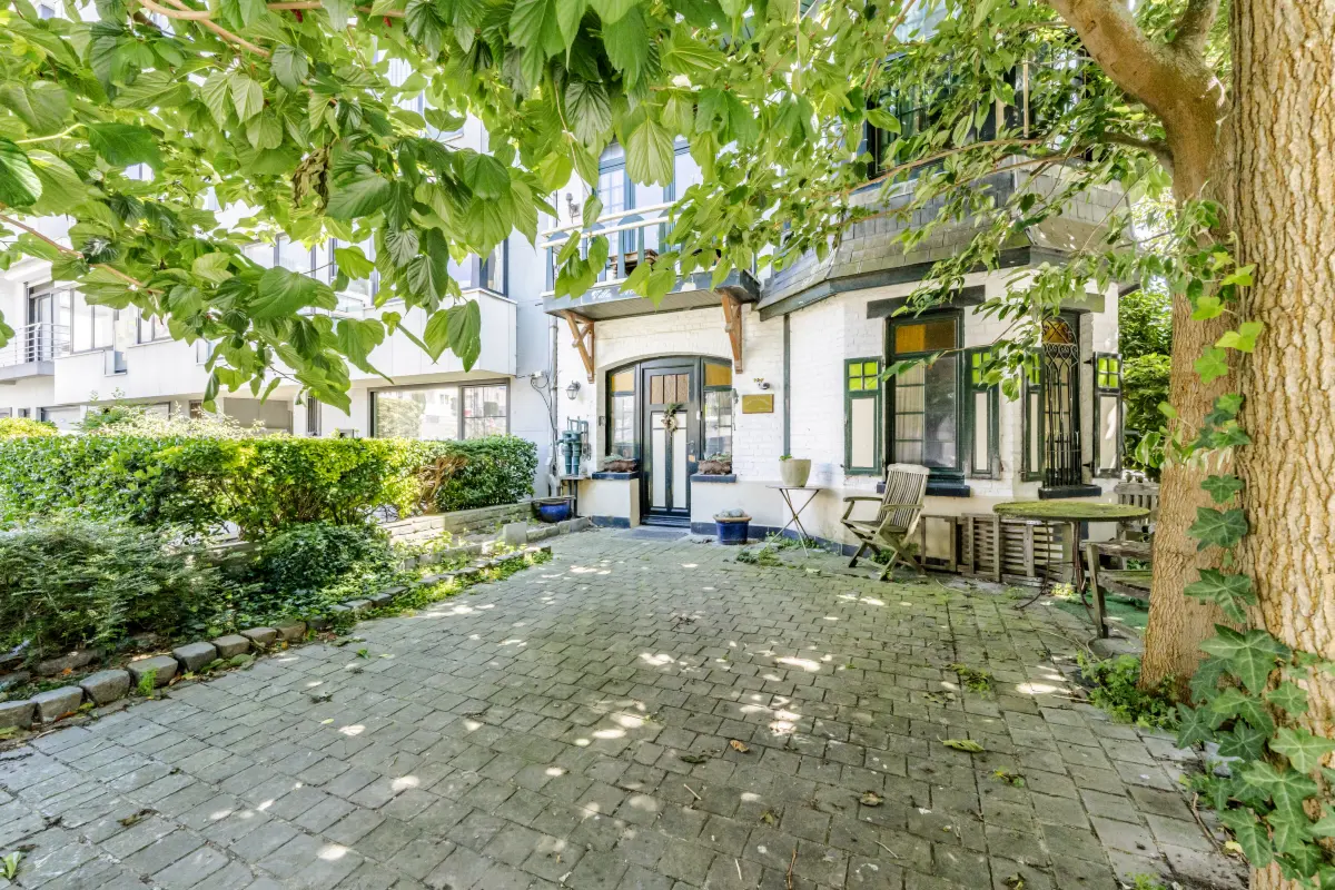 Huis te  koop in Koksijde 8670 745000.00€ 6 slaapkamers 400.00m² - Zoekertje 821327
