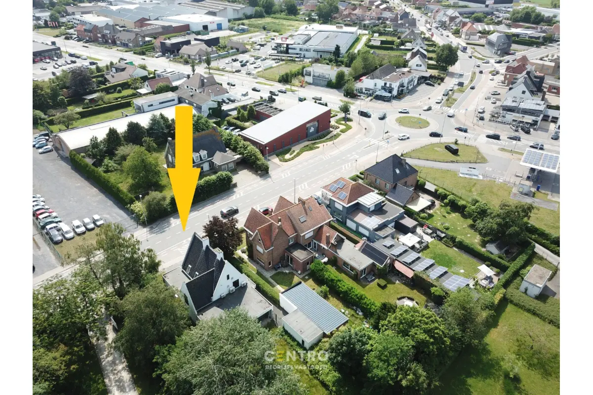 Handelszaak te  koop in Zedelgem 8210 0.00€  slaapkamers 280.00m² - Zoekertje 821547