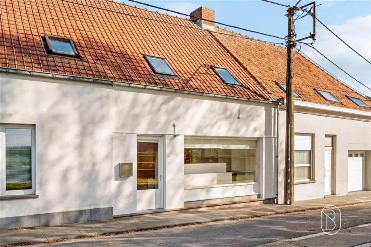 Handelszaak te  koop in Aalbeke 8511 178000.00€ 4 slaapkamers 160.00m² - Zoekertje 821704