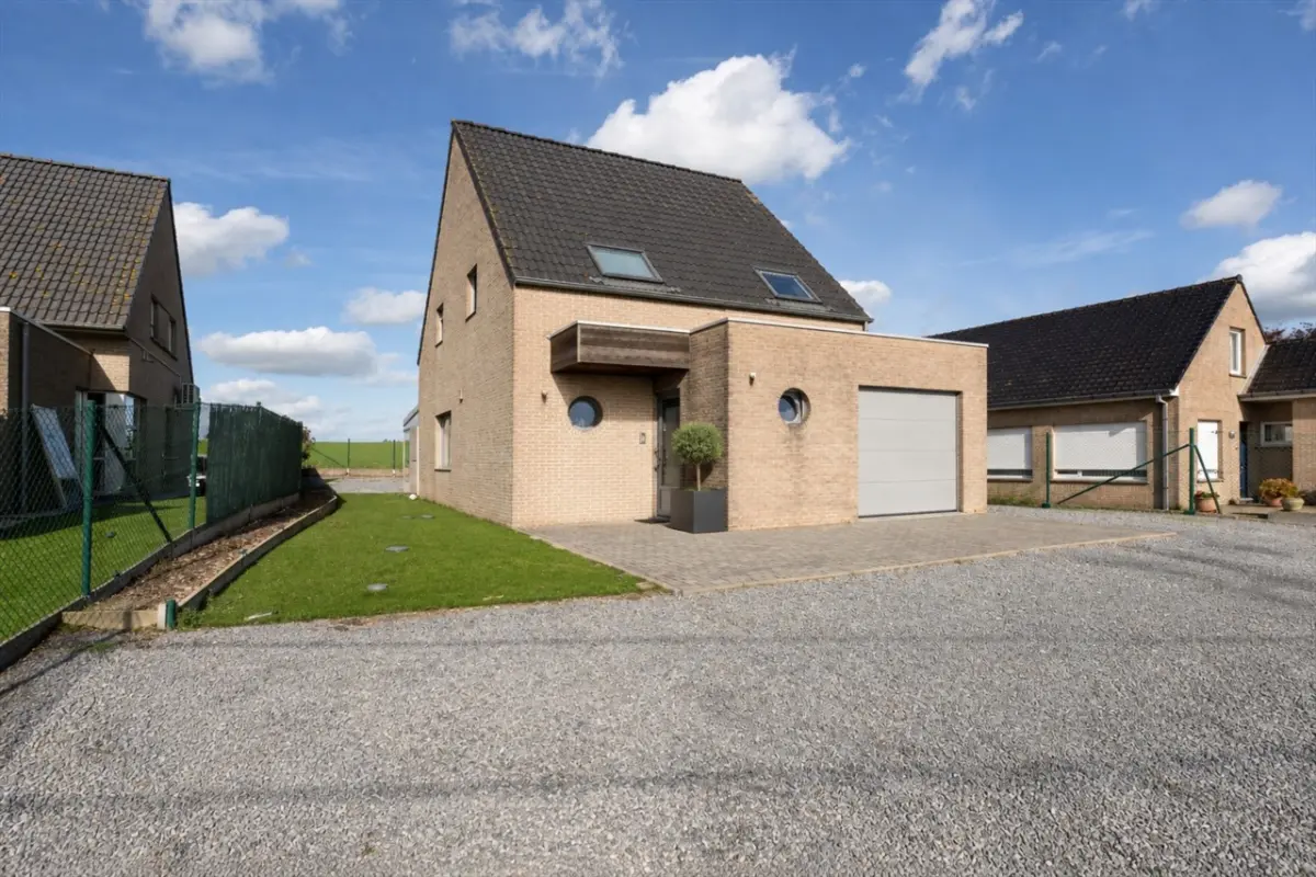 Huis te  koop in Aarsele 8700 389000.00€ 3 slaapkamers 144.00m² - Zoekertje 823265