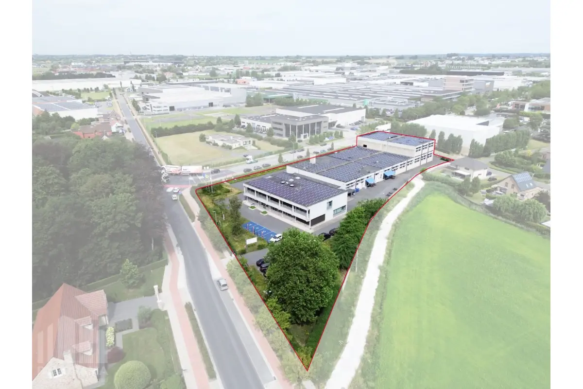 Handelszaak te  koop in Roeselare 8800 2835000.00€  slaapkamers 4160.00m² - Zoekertje 823174
