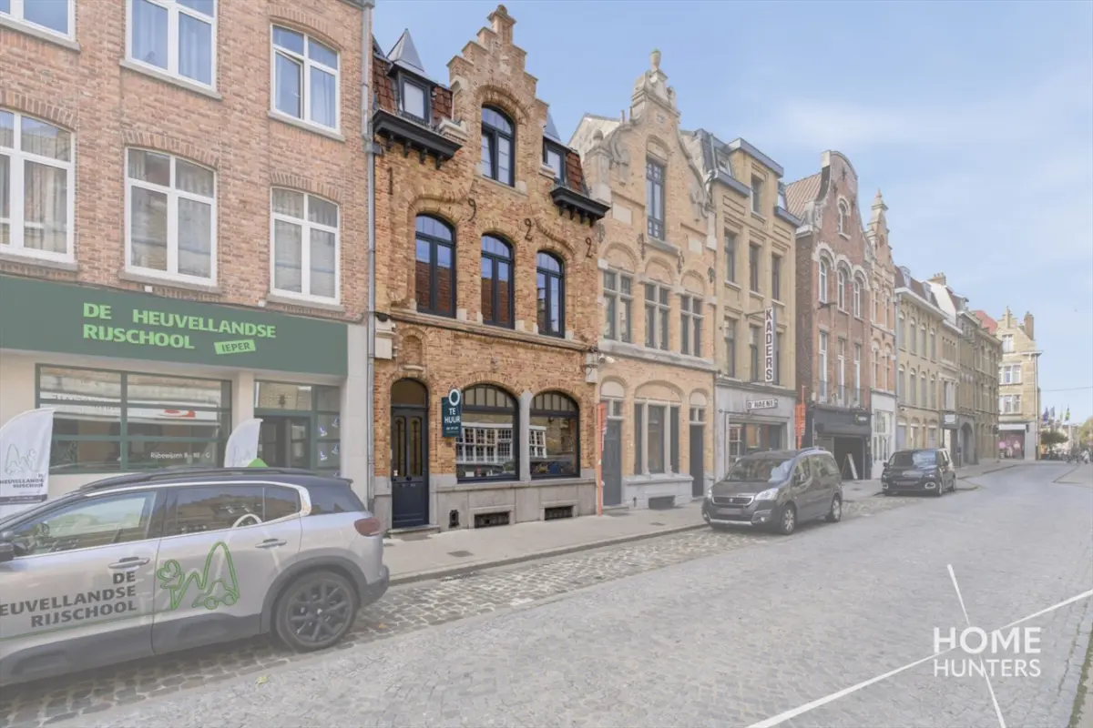 Handelszaak te  huur in Ieper 8900 795.00€  slaapkamers m² - Zoekertje 822879