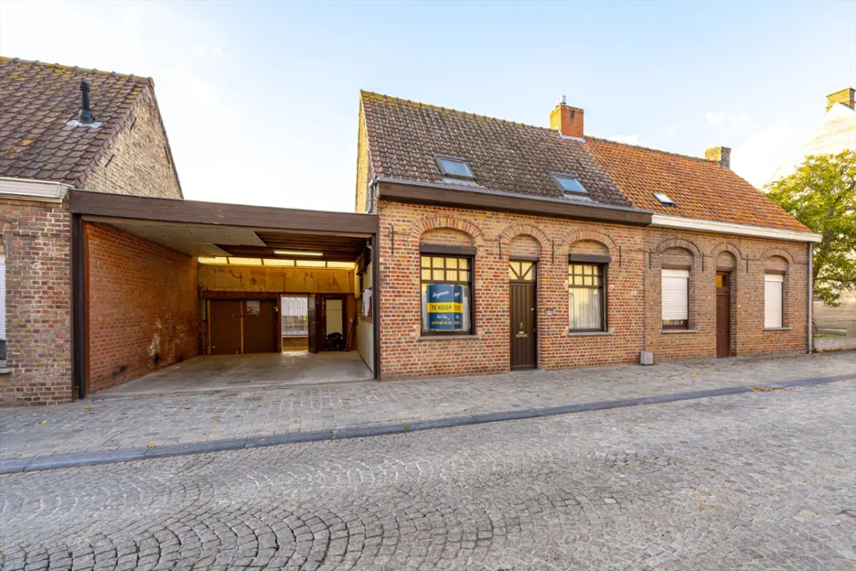 Huis te  koop in Nieuwkapelle 8600 185000.00€ 2 slaapkamers 125.00m² - Zoekertje 822872