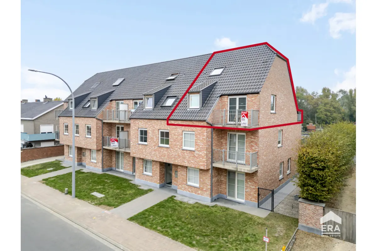 Appartement te  koop in Oostrozebeke 8780 234000.00€ 2 slaapkamers 110.00m² - Zoekertje 823806