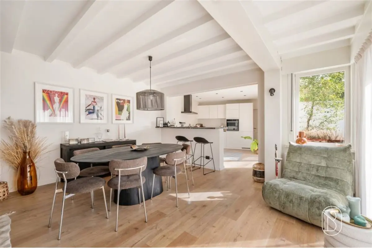 Huis te  koop in Kortrijk 8500 475000.00€ 3 slaapkamers 194.00m² - Zoekertje 823888