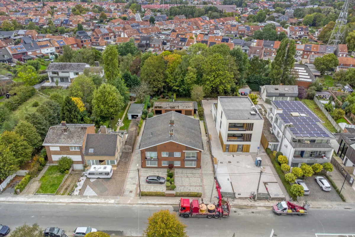 Handelszaak te  koop in Roeselare 8800 1000000.00€  slaapkamers 500.00m² - Zoekertje 824304