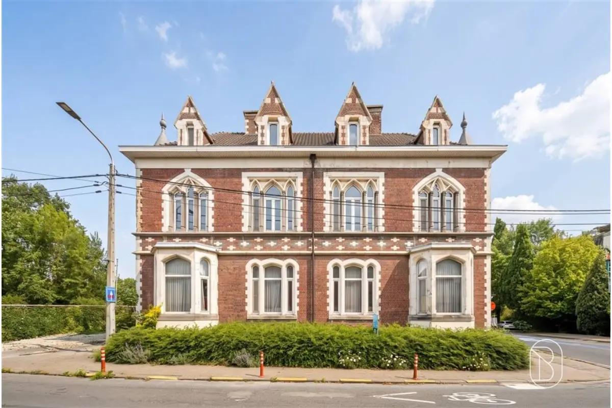 Handelszaak te  koop in Kortrijk 8500 385000.00€  slaapkamers 900.00m² - Zoekertje 824989