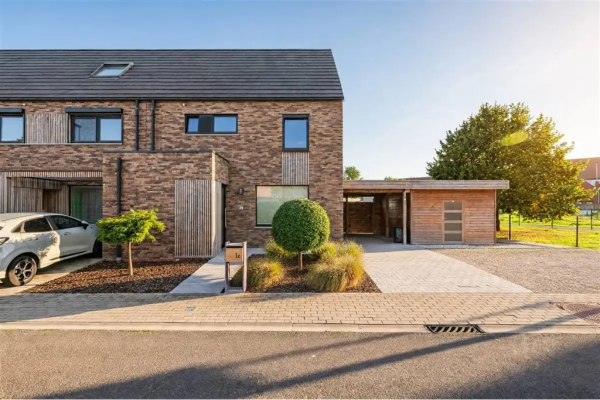 Huis te  koop in Wielsbeke 8710 399000.00€ 4 slaapkamers 159.00m² - Zoekertje 824997