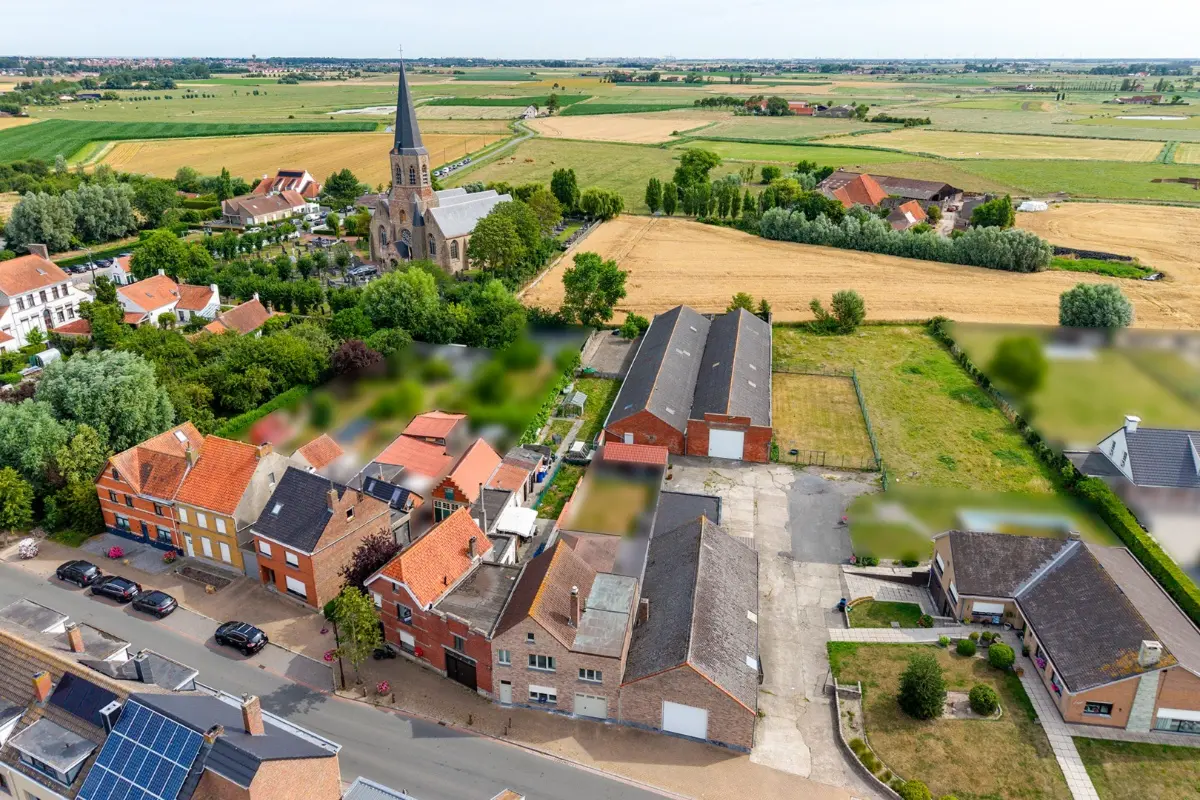 Huis te  koop in De Haan 8420 269000.00€ 4 slaapkamers 204.00m² - Zoekertje 825108