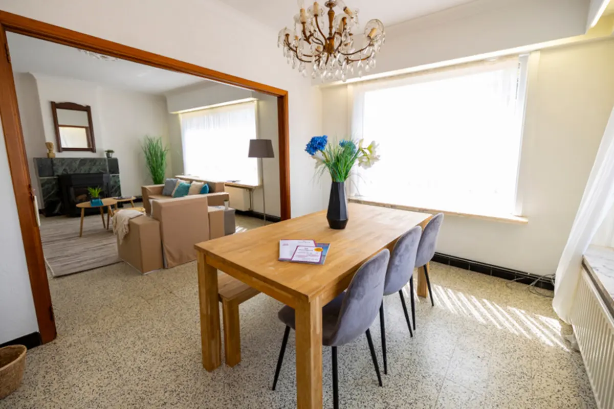 Huis te  koop in Oostkamp 8020 324800.00€ 3 slaapkamers 229.00m² - Zoekertje 824863