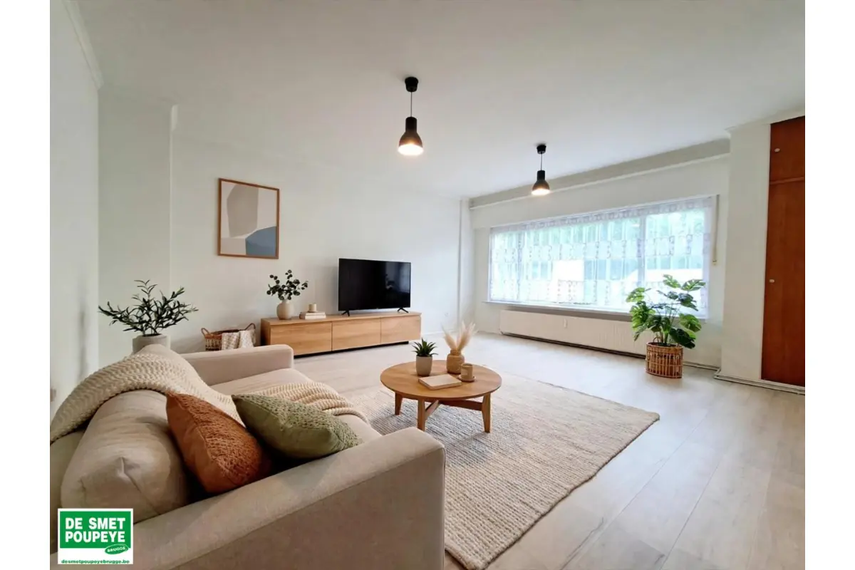Benedenverdieping te  koop in Sint-Andries 8200 220000.00€ 2 slaapkamers 90.00m² - Zoekertje 825662