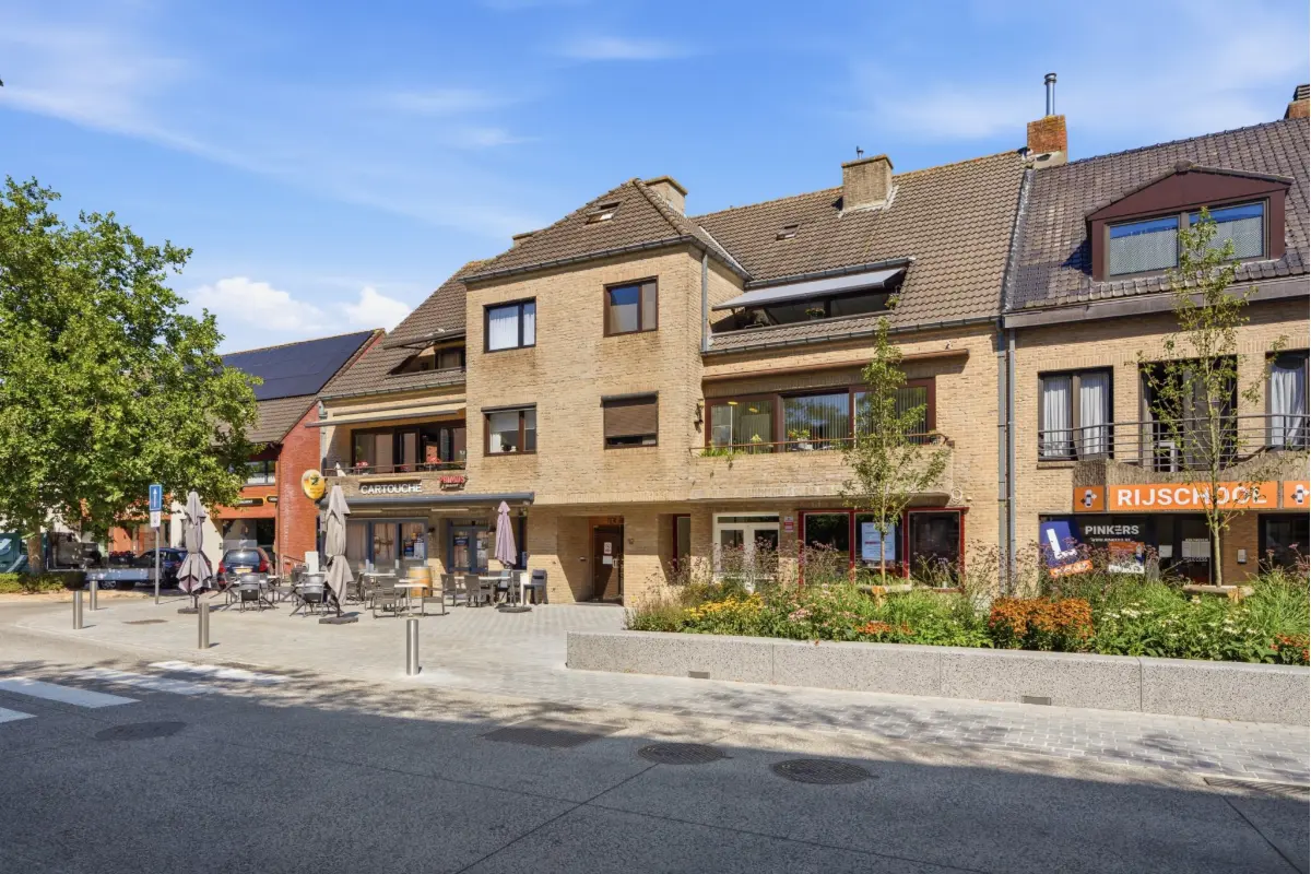 Appartement te  koop in Zedelgem 8210 299800.00€ 2 slaapkamers 136.00m² - Zoekertje 826197