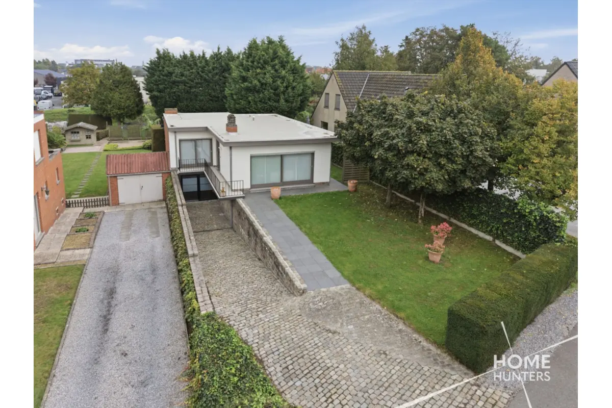 Bungalow te  koop in Ieper 8900 349000.00€ 2 slaapkamers 145.00m² - Zoekertje 826852