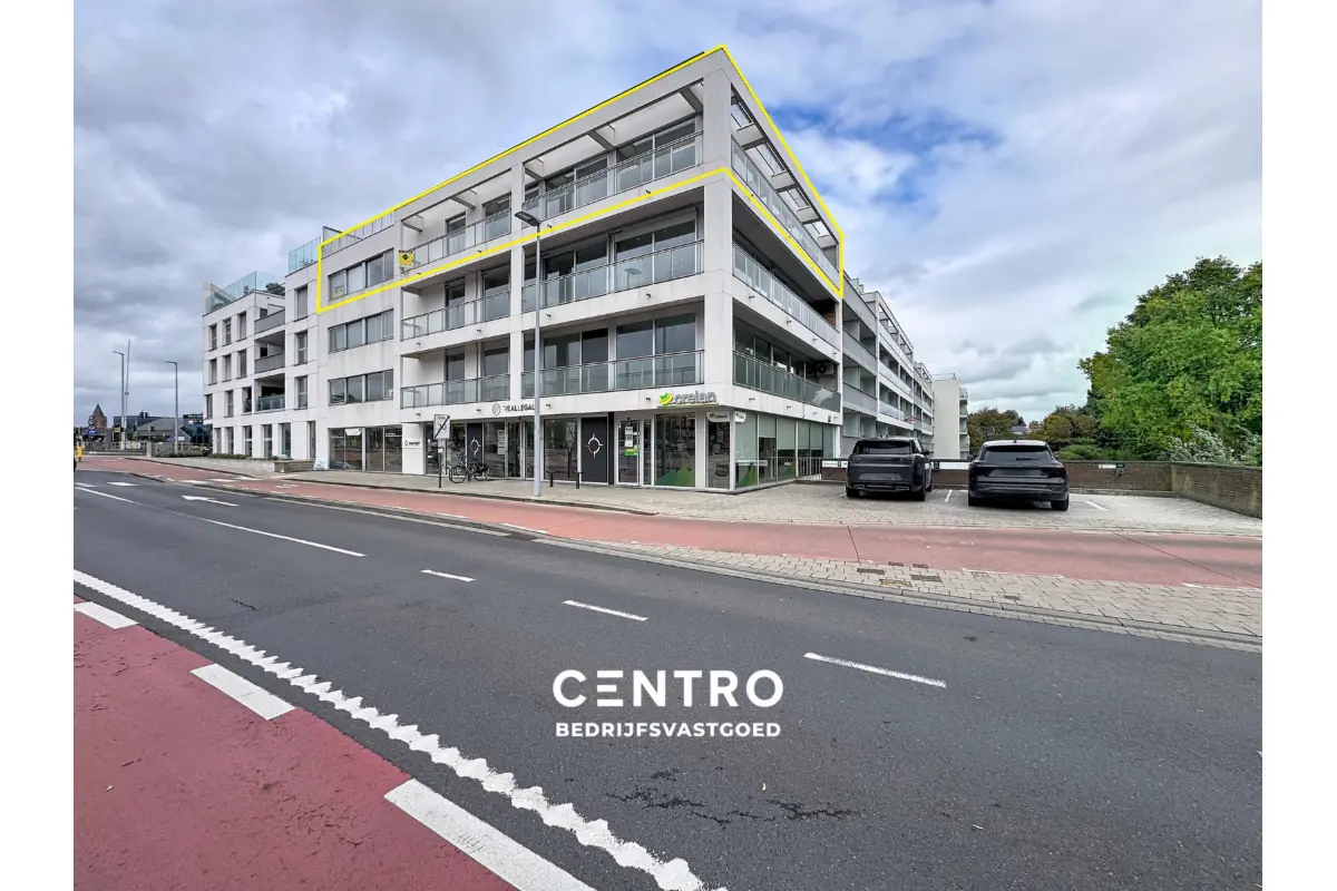 Handelszaak te  huur in Sint-Kruis 8310 4821.00€  slaapkamers 375.00m² - Zoekertje 826819