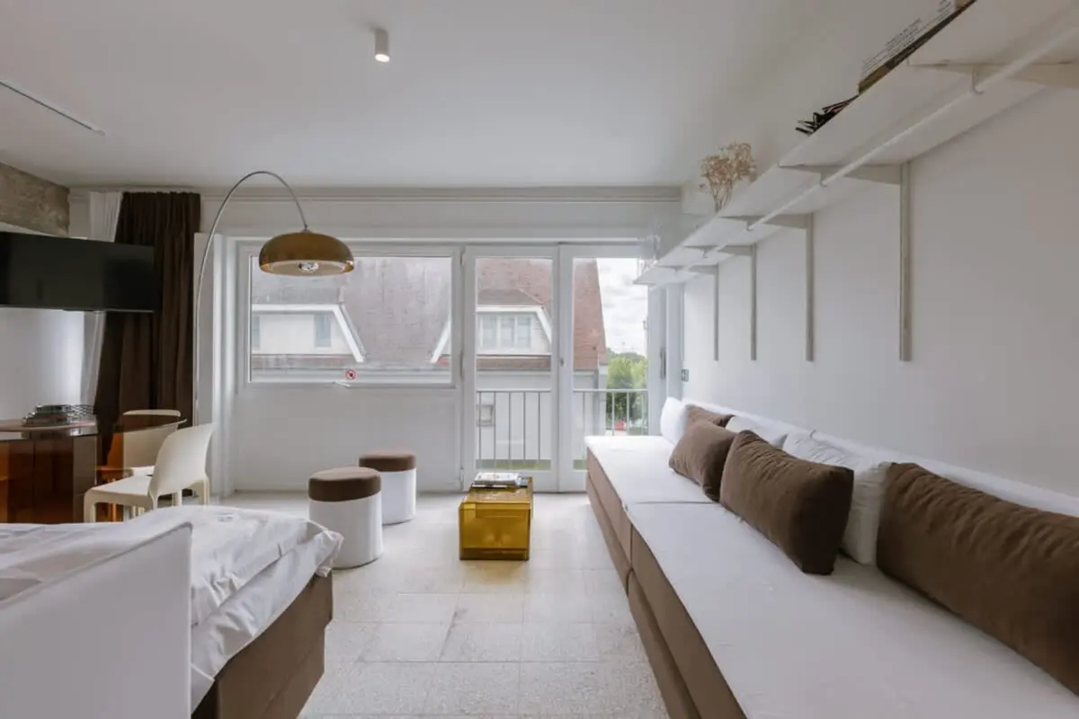 Appartement te  huur in Heist-aan-Zee 8301 1912.00€ 0 slaapkamers 28.00m² - Zoekertje 826944