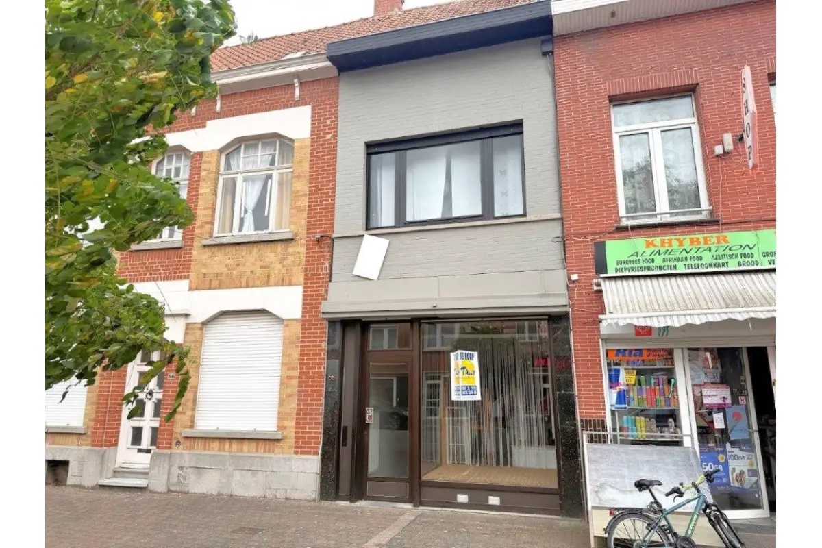 Mixgebouw te  koop in Menen 8930 150000.00€ 1 slaapkamers 108.00m² - Zoekertje 827269