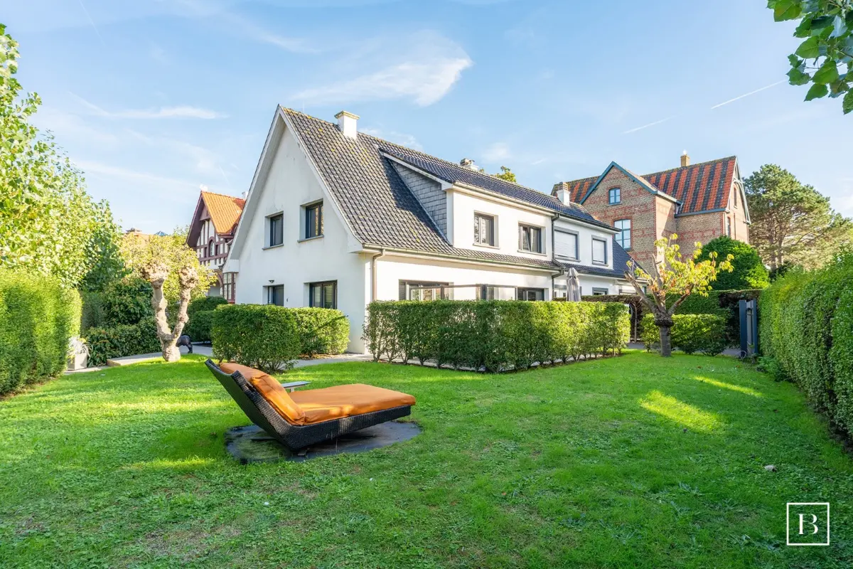 Huis te  koop in De Haan 8420 1045000.00€ 4 slaapkamers 156.00m² - Zoekertje 827555