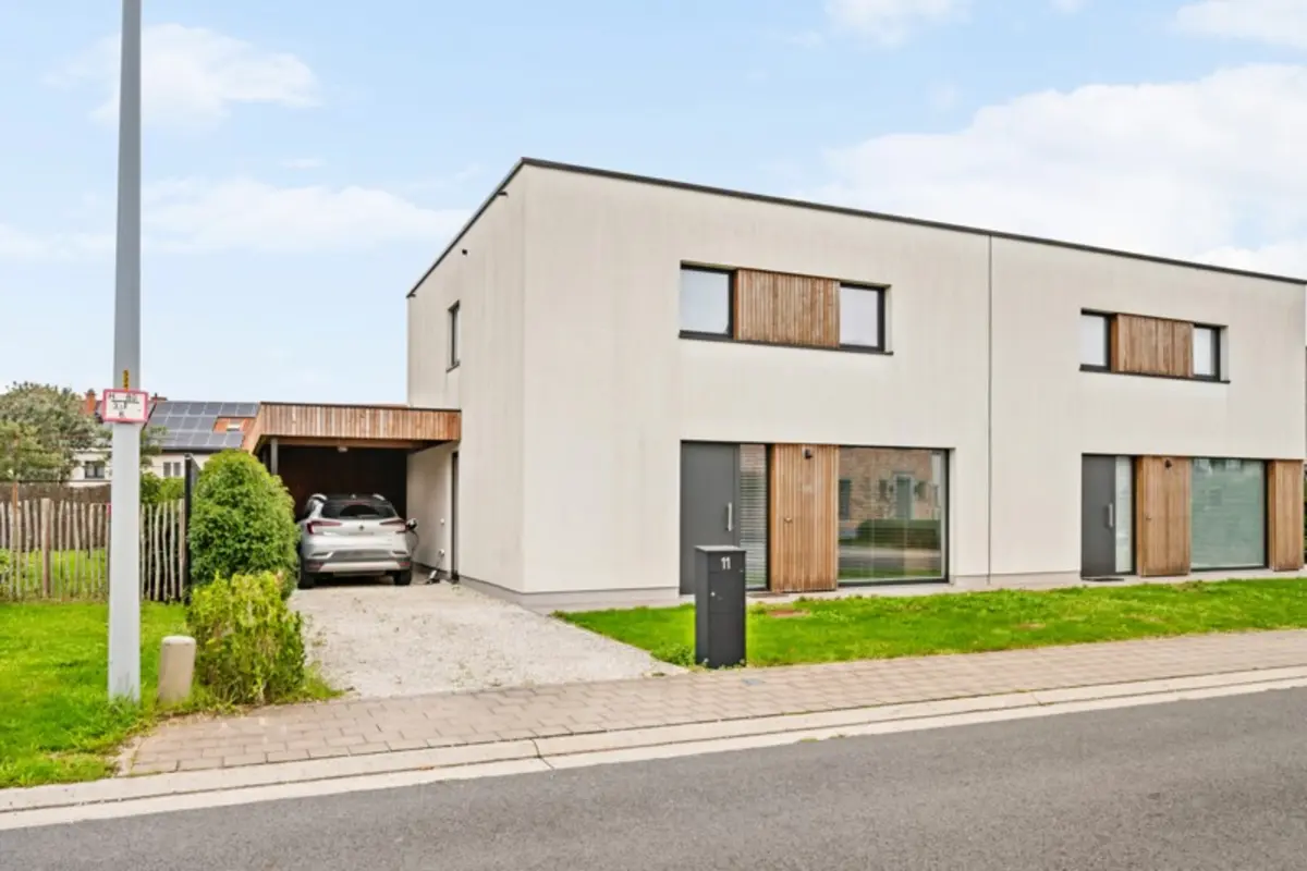 Huis te  koop in Roeselare 8800 425000.00€ 3 slaapkamers 141.00m² - Zoekertje 828497
