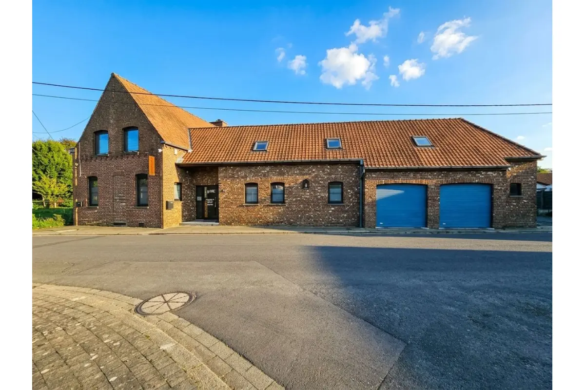 Villa te  koop in Spiere-Helkijn 8587 799000.00€ 4 slaapkamers 388.00m² - Zoekertje 829087