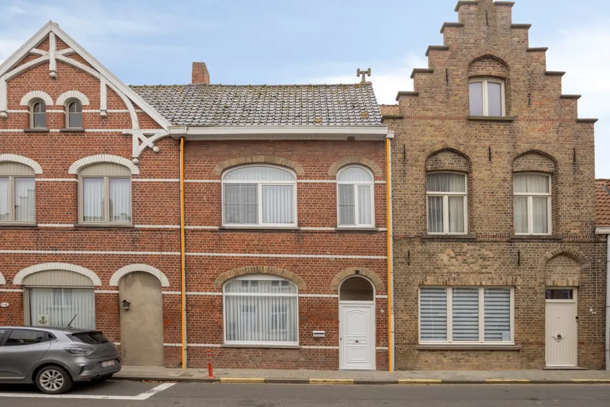 Huis te  koop in Lo-Reninge 8647 119000.00€ 2 slaapkamers 148.00m² - Zoekertje 829153