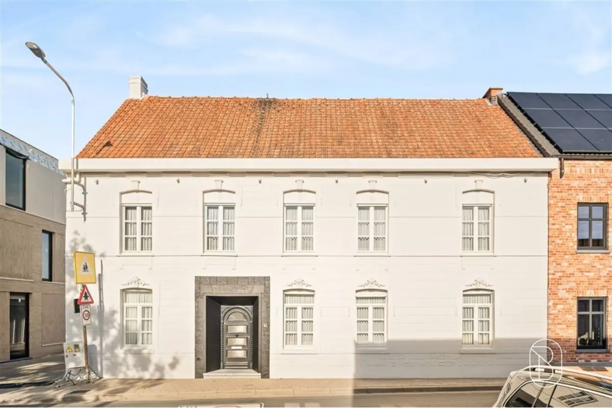 Herenhuis te  koop in Desselgem 8792 475000.00€ 5 slaapkamers 300.00m² - Zoekertje 830063