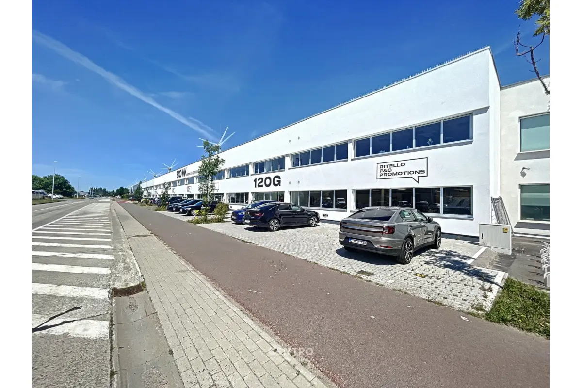 Handelszaak te  huur in Brugge 8000 1450.00€  slaapkamers 254.00m² - Zoekertje 830083