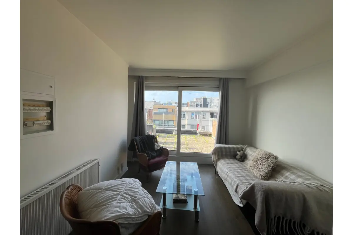 Appartement te  huur in Oostende 8400 590.00€  slaapkamers m² - Zoekertje 830162