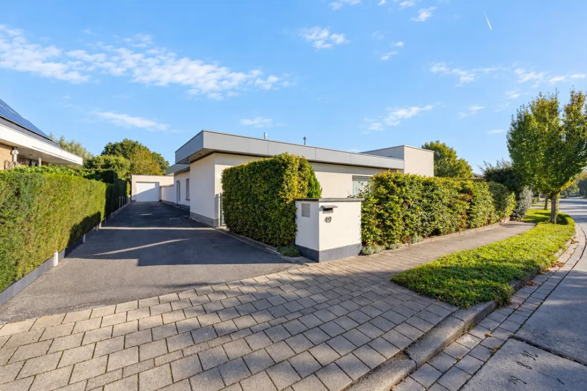 Huis te  koop in Marke 8510 400000.00€ 2 slaapkamers 170.00m² - Zoekertje 829816