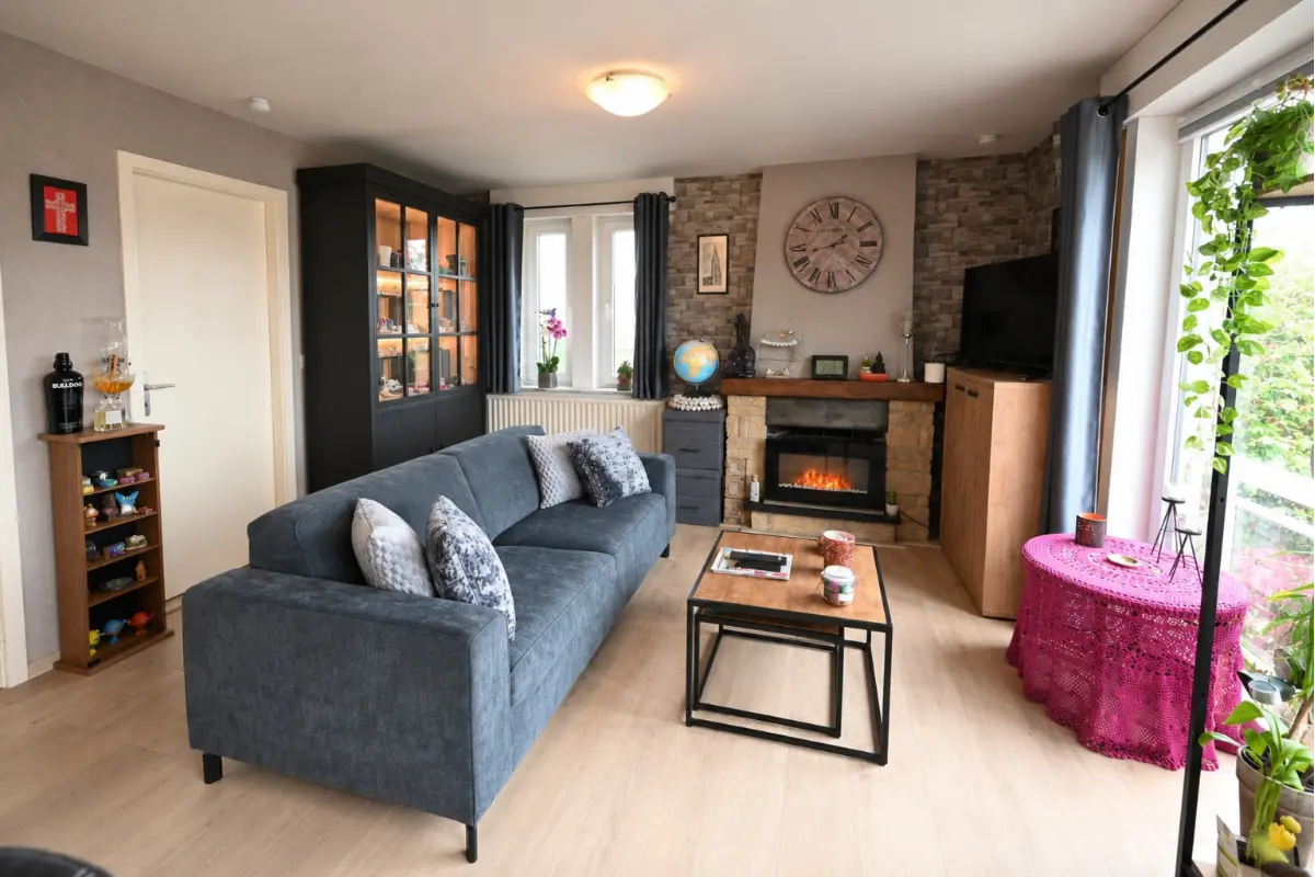 Appartement te  koop in Assebroek 8310 223000.00€ 2 slaapkamers 81.00m² - Zoekertje 830086