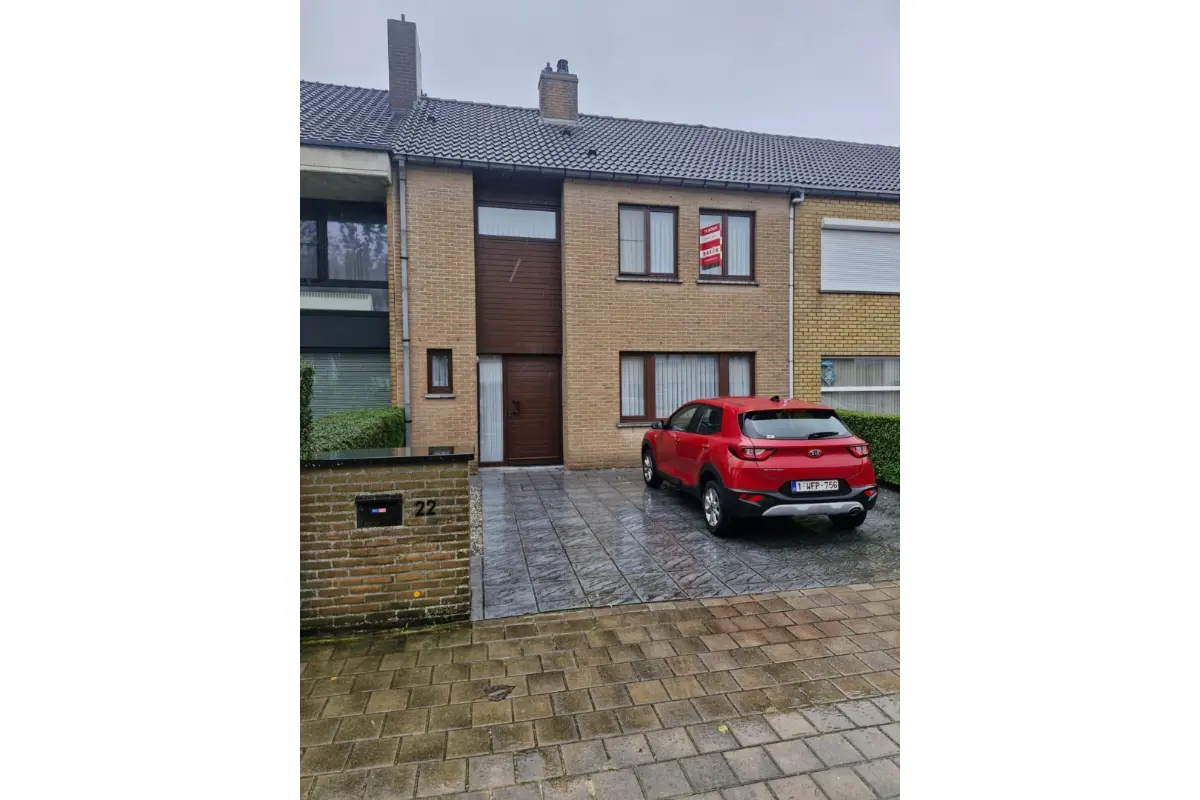 Huis te  koop in Bredene 8450 369000.00€ 2 slaapkamers 184.00m² - Zoekertje 830180