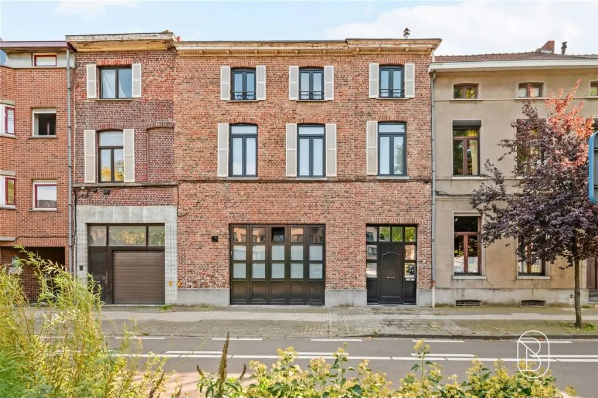 Handelszaak te  koop in Kortrijk 8500 479000.00€ 4 slaapkamers 206.00m² - Zoekertje 830056