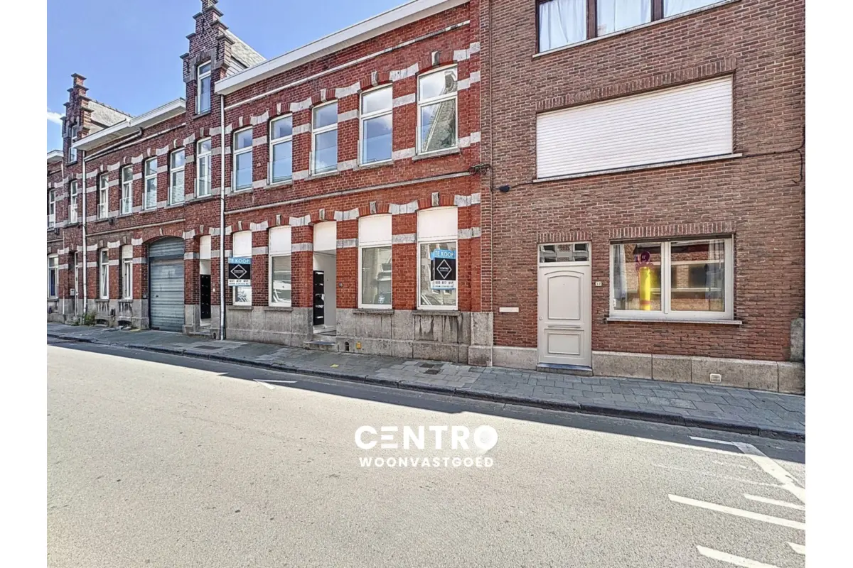 Huis te  koop in Roeselare 8800 750000.00€ 10 slaapkamers 373.00m² - Zoekertje 831022