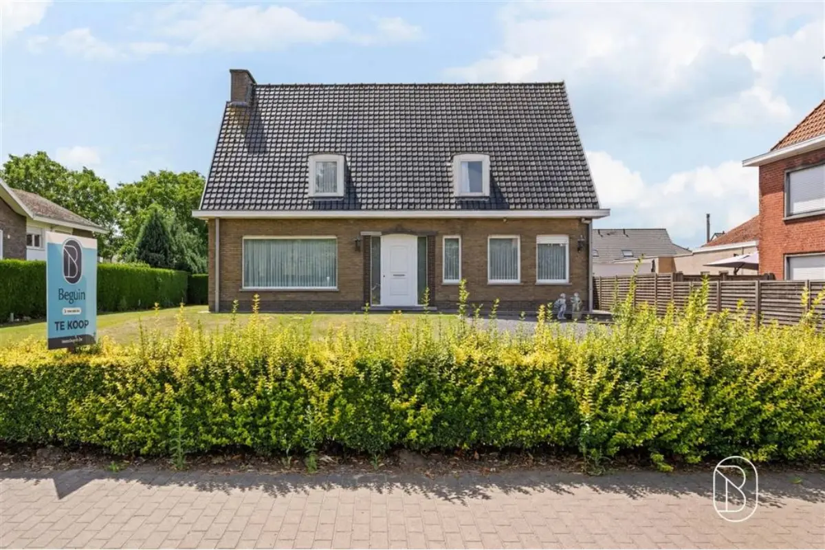 Huis te  koop in Wielsbeke 8710 365000.00€ 2 slaapkamers 150.00m² - Zoekertje 830929