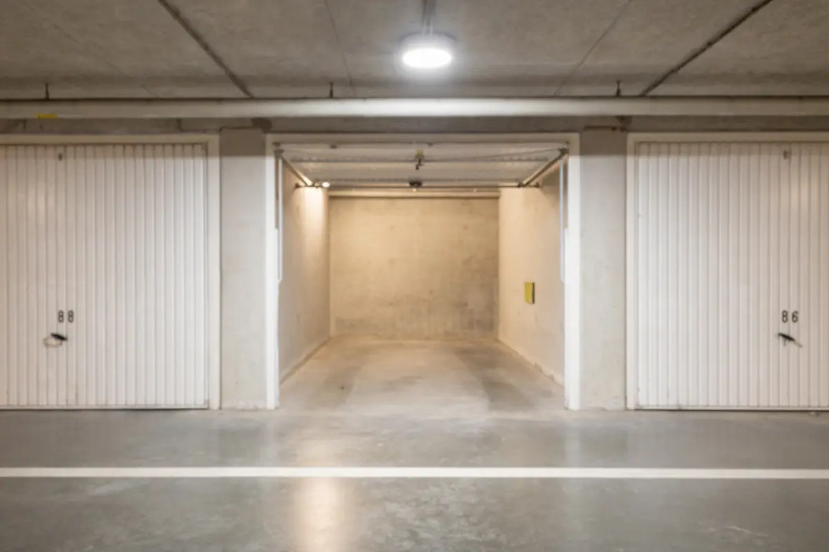 Box te  koop in Oostende 8400 95000.00€  slaapkamers m² - Zoekertje 831672