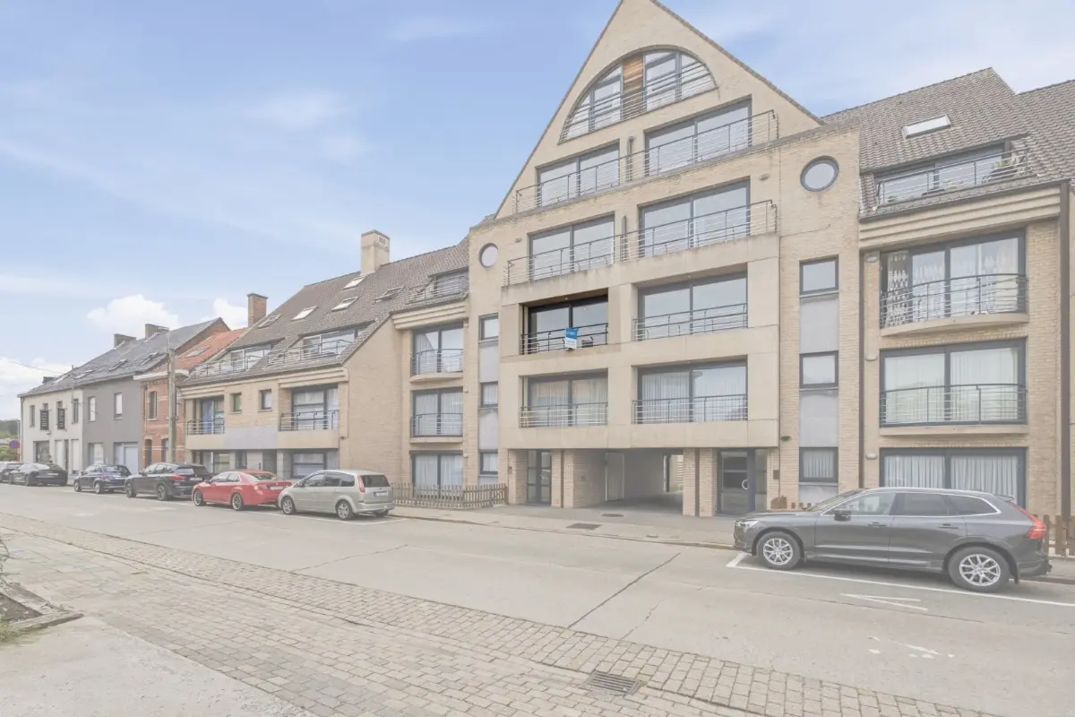 Appartement te  koop in Roeselare 8800 199000.00€ 1 slaapkamers 54.00m² - Zoekertje 831898